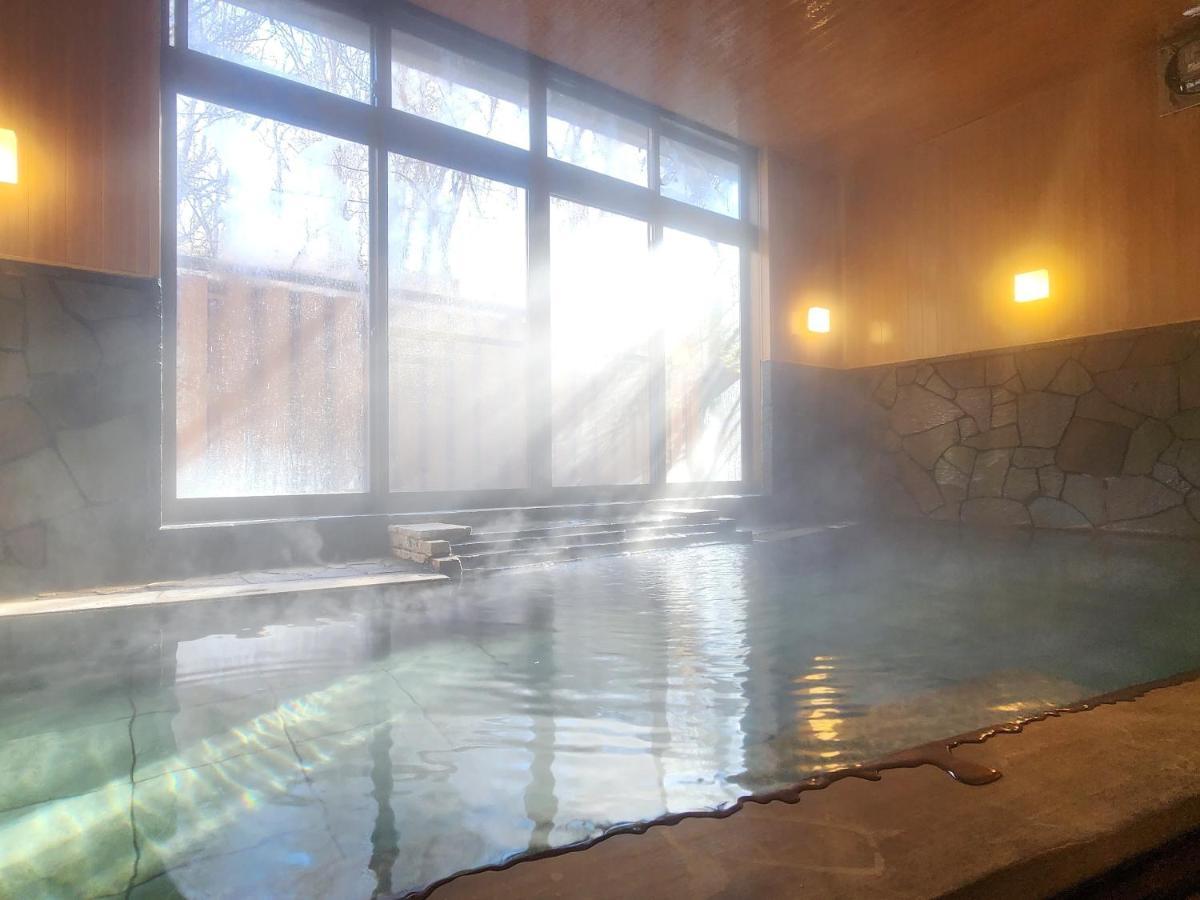 Отель Kose Onsen Каруидзава Экстерьер фото