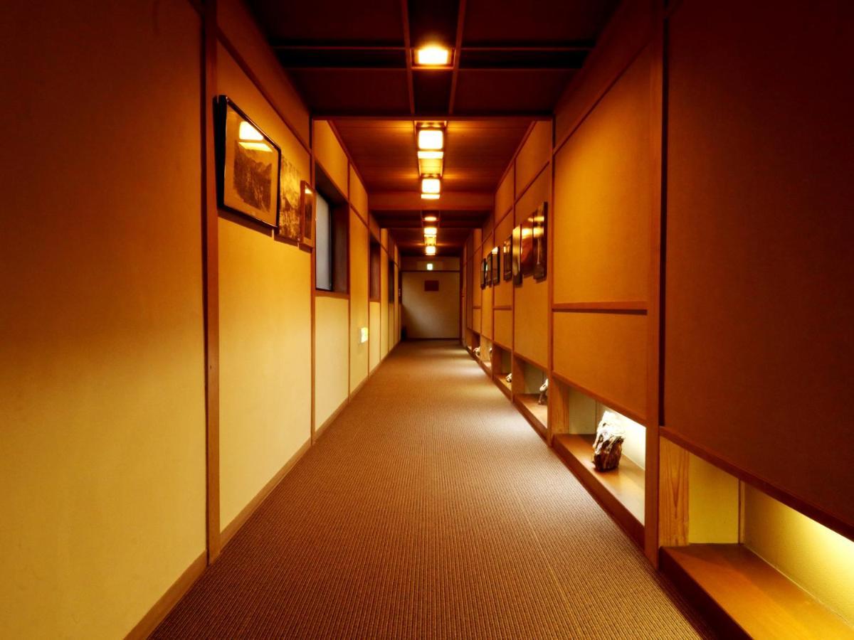 Отель Kose Onsen Каруидзава Экстерьер фото
