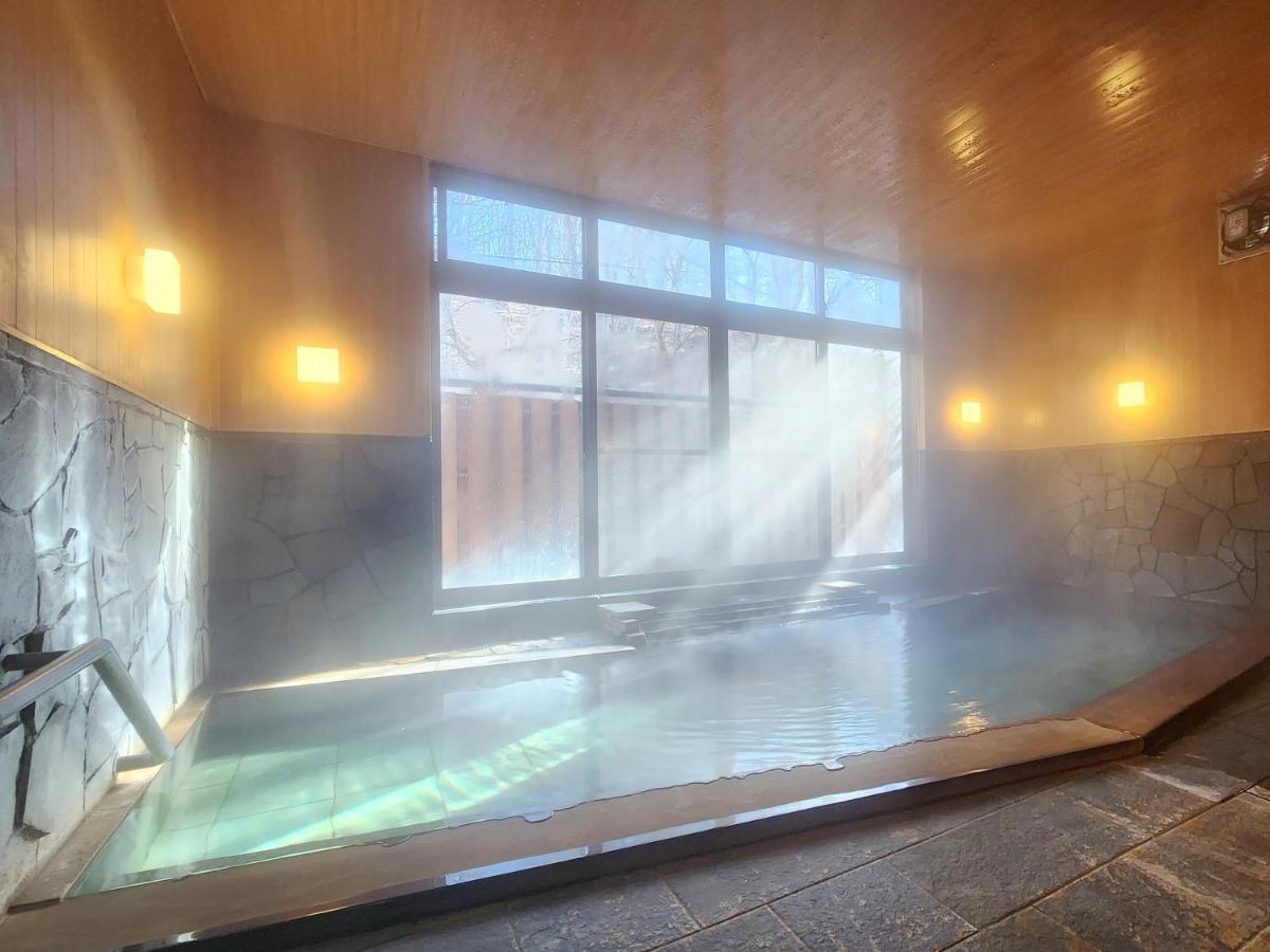 Отель Kose Onsen Каруидзава Экстерьер фото