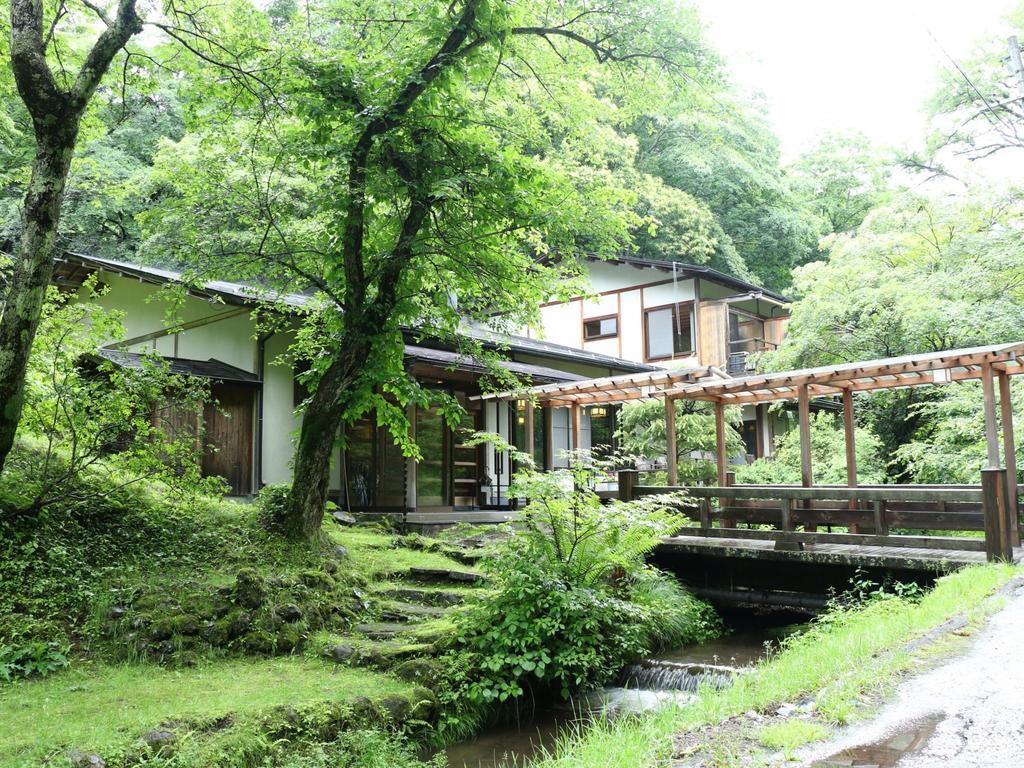 Отель Kose Onsen Каруидзава Экстерьер фото