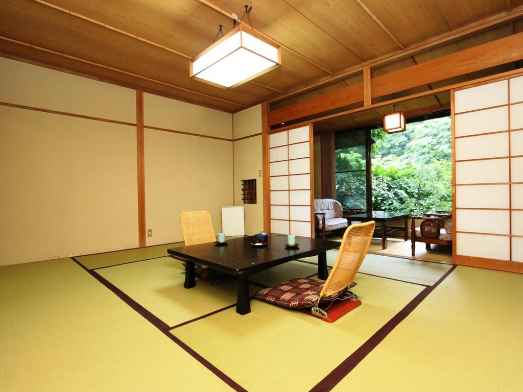 Отель Kose Onsen Каруидзава Номер фото