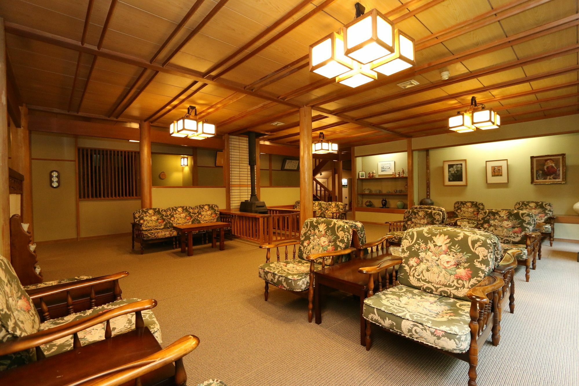 Отель Kose Onsen Каруидзава Экстерьер фото